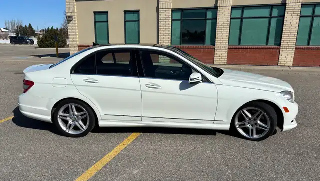 Mercedes Benz C350 4Matic AWD - Photo 3