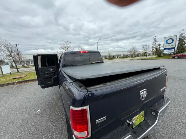 2014 DODGE RAM HD 1/2 TON LARAMIE 4x4 PICKUP - Photo 11