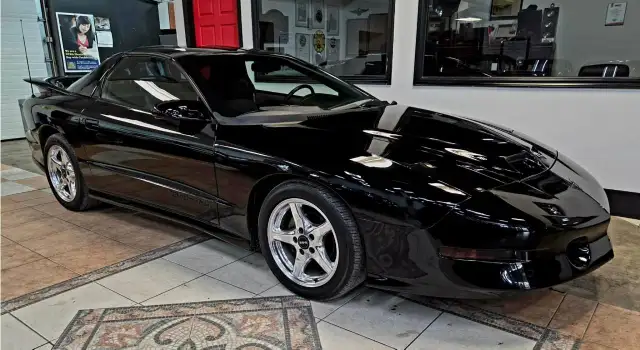 1997 Pontiac Firebird Trans Am WS6/T-Tops/5.7L V8/Clean CarFa... - Photo 5