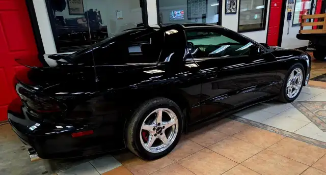 1997 Pontiac Firebird Trans Am WS6/T-Tops/5.7L V8/Clean CarFa... - Photo 7