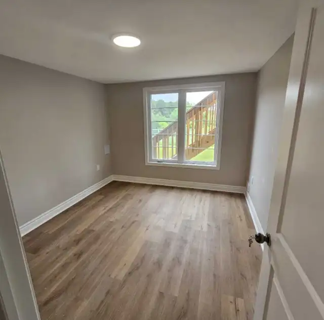 legal basement, full house renovation - Photo 6