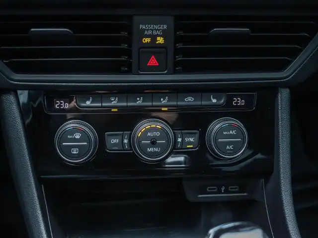 2023 Volkswagen Jetta Highline SEL | HEATED SEATS | SUNROOF |... - Photo 28