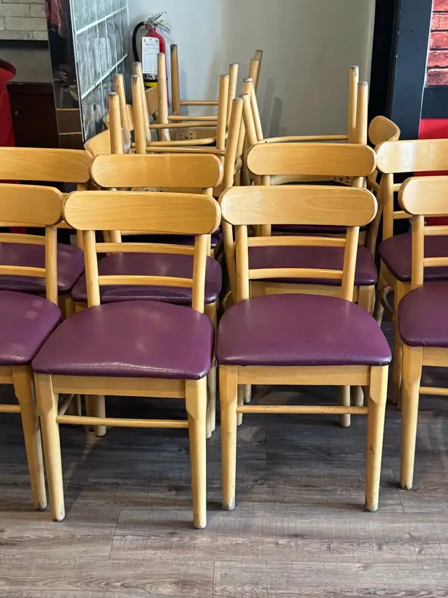 Dining Chairs - Photo 2