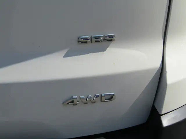 2020 Ford Ecosport SES 4WD CARPLAY / NAVI / BLIND SPOT / SUNROOF - Photo 8