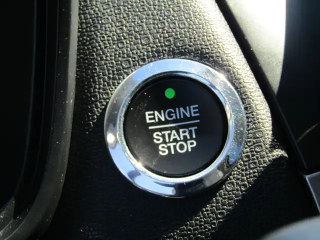 2020 Ford Ecosport SES 4WD CARPLAY / NAVI / BLIND SPOT / SUNROOF - Photo 24