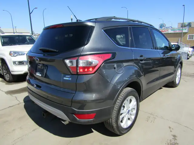 2017 Ford Escape 4WD SE CARPLAY / NAVI / B.CAMERA / SYNC / HEATE - Photo 5