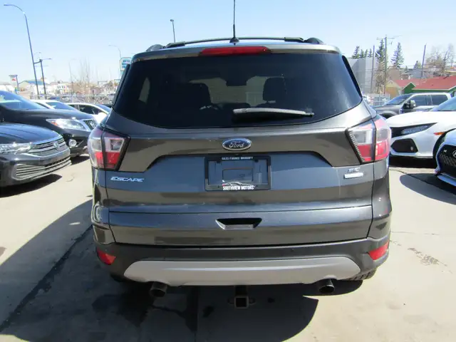 2017 Ford Escape 4WD SE CARPLAY / NAVI / B.CAMERA / SYNC / HEATE - Photo 6