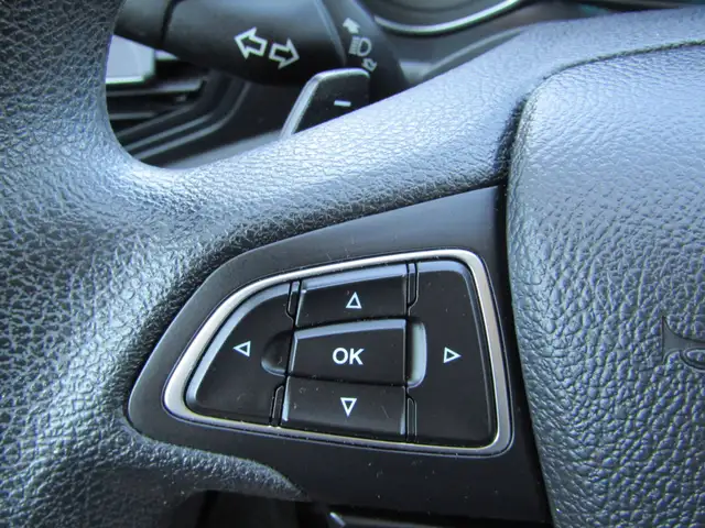 2017 Ford Escape 4WD SE CARPLAY / NAVI / B.CAMERA / SYNC / HEATE - Photo 19