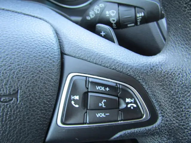 2017 Ford Escape 4WD SE CARPLAY / NAVI / B.CAMERA / SYNC / HEATE - Photo 22