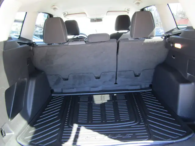 2017 Ford Escape 4WD SE CARPLAY / NAVI / B.CAMERA / SYNC / HEATE - Photo 32