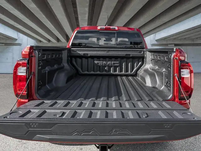 2026 GMC Canyon Denali - Leather Seats - Sunroof - $480 B/W - Photo 7