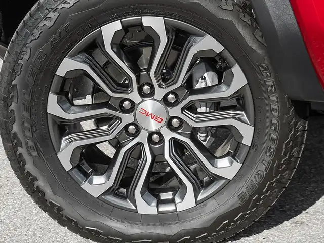 2026 GMC Canyon Denali - Leather Seats - Sunroof - $480 B/W - Photo 8