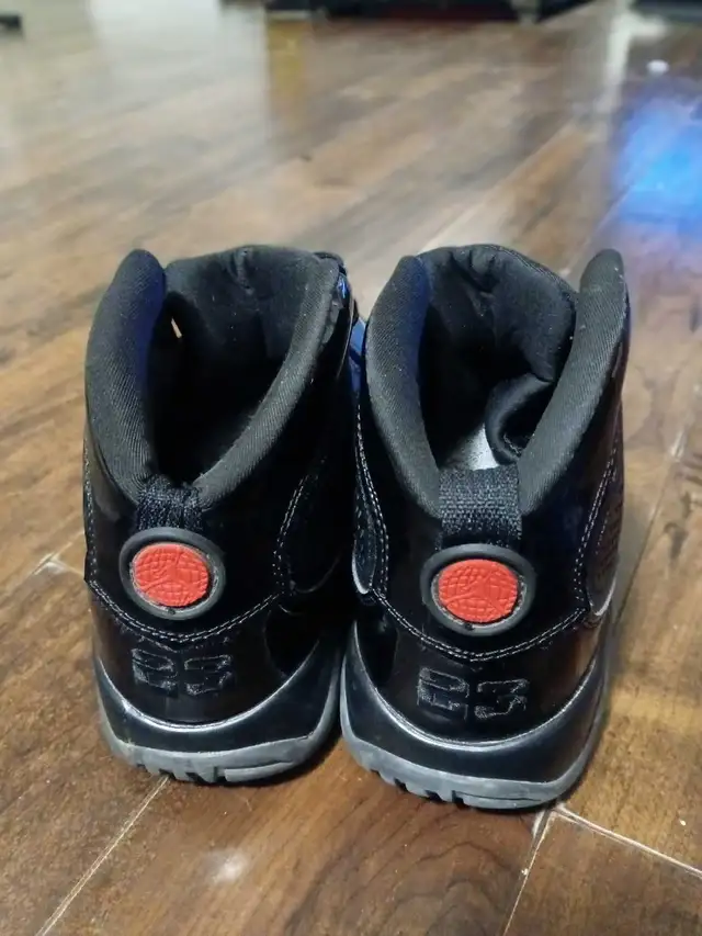Nike Air Jordan 9's Retro 'Bred' - Size 9.5 - Photo 3
