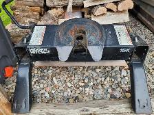 Complete 5th Wheel Mount/Hitch For F-150 (2021 to Present)