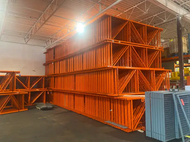 PALLET RACKING - Photo 4