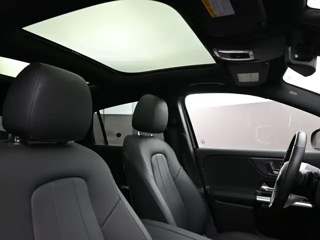 2026 Mercedes-Benz GLA 250 4MATIC NAVIGATION, SUNROOF, APPLE CAR - Photo 30