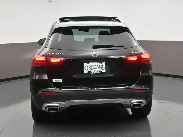 2026 Mercedes-Benz GLA 250 4MATIC NAVIGATION, SUNROOF, APPLE CAR - Photo 33