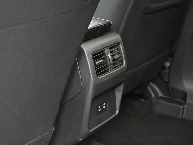 2024 Nissan Rogue HEATED SEATS, HEATED STEERING WHEEL, APPLE CAR - Photo 20