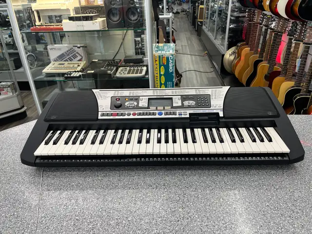 Yamaha PSR-350 Keyboard - Photo 2