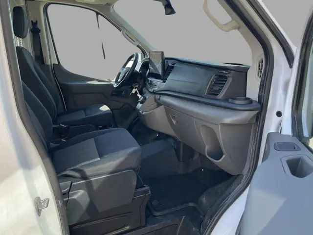 Ford E-Transit Base 2023 - Photo 11