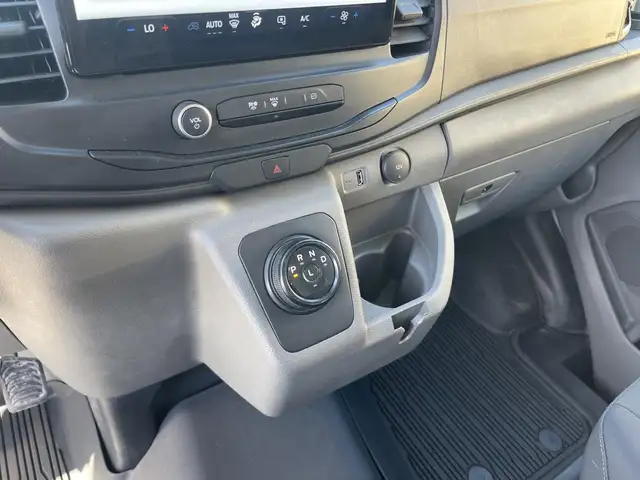 Ford E-Transit Base 2023 - Photo 17