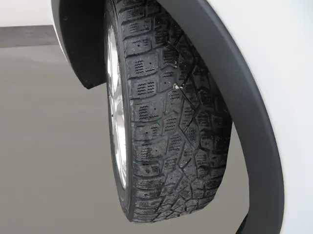 2018 Chevrolet Bolt EV 5dr Wgn LT - Photo 4