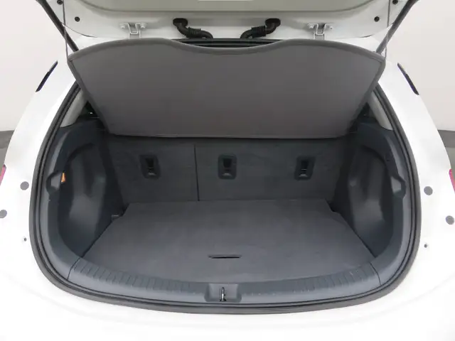 2018 Chevrolet Bolt EV 5dr Wgn LT - Photo 8