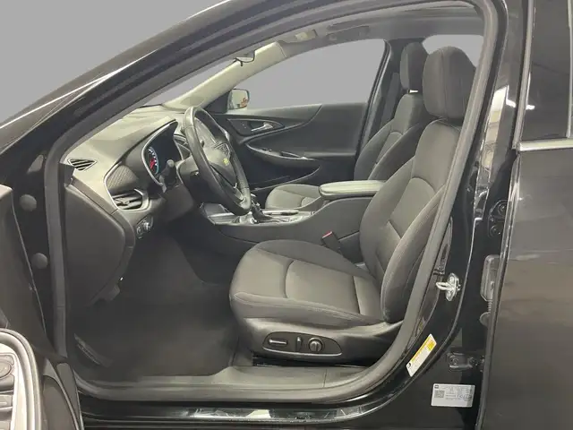 Chevrolet Malibu 1LT 2023 - Photo 9