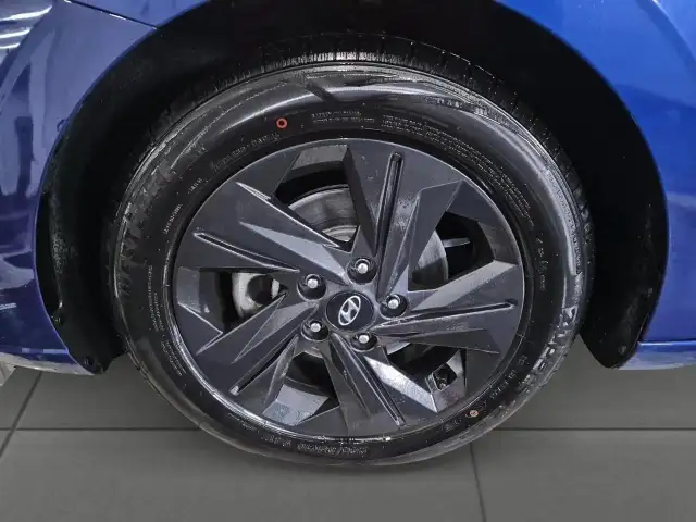 2023 Hyundai Elantra Preferred Preferred | Heated Seats & Ste... - Photo 9