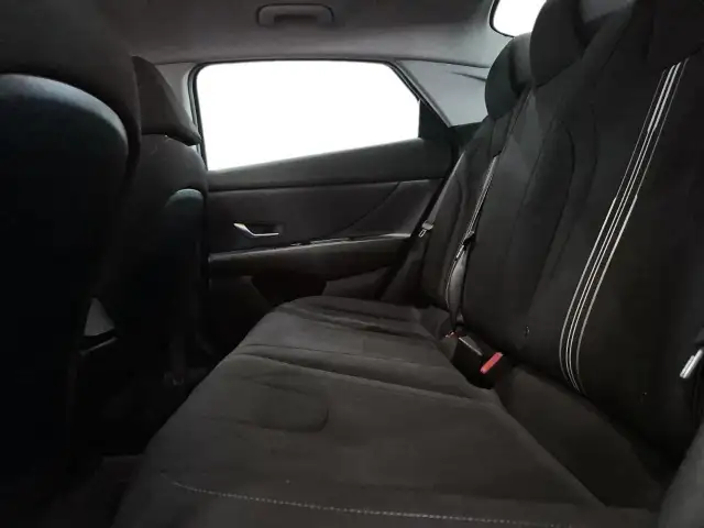 2023 Hyundai Elantra Preferred Preferred | Heated Seats & Ste... - Photo 11