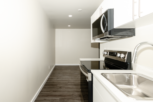 Adsum Gardens - Two-Bedroom Suite Apartment for Rent - Photo 2