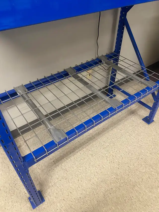 Industrial strength storage racking - Photo 4