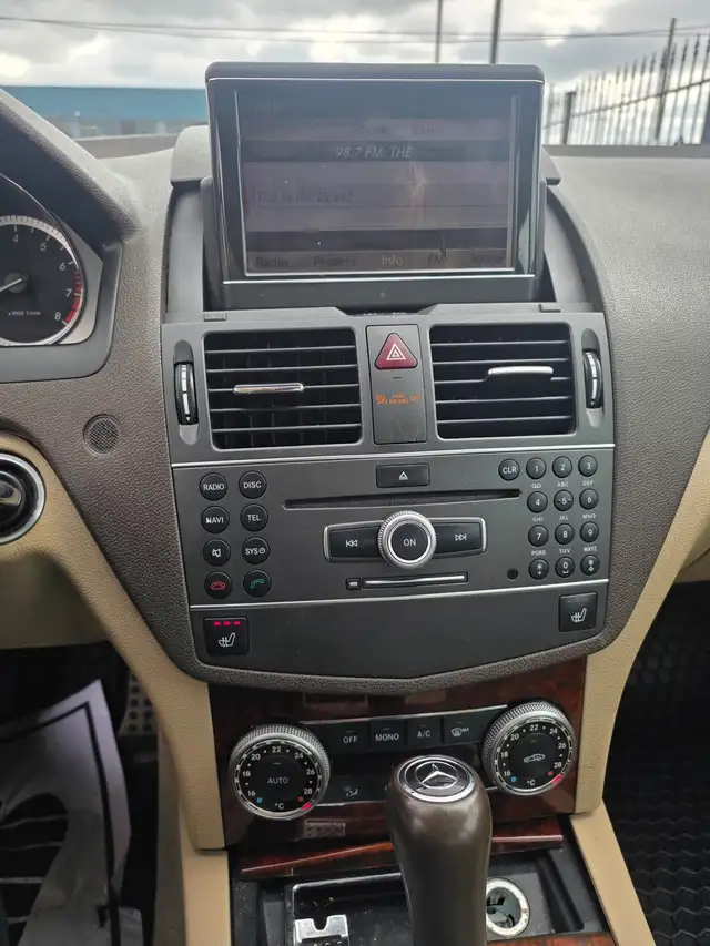 2011 Mercedes-Benz C-Class C250 - Photo 9