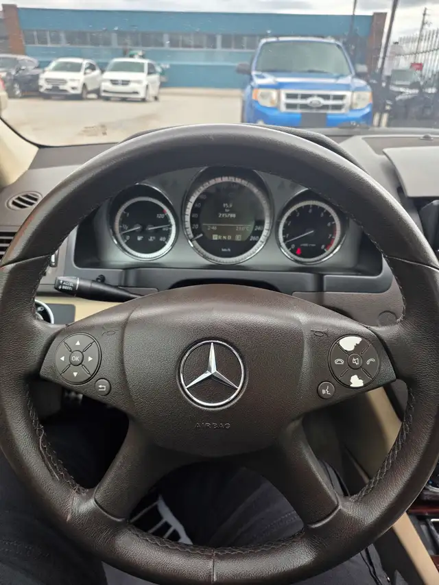 2011 Mercedes-Benz C-Class C250 - Photo 10