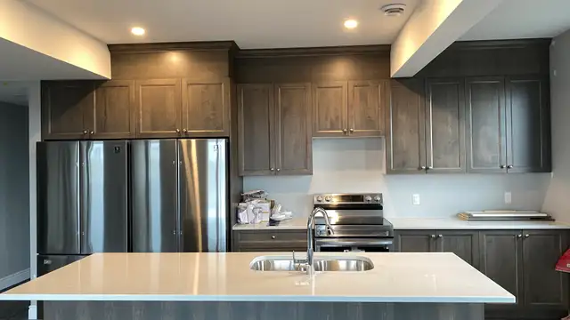 65 Gardiner St - Unit 2, 4 bed, 4 bath STUDENT RENTAL  - Unit 2 - Photo 3