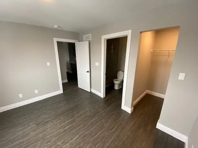 65 Gardiner St - Unit 2, 4 bed, 4 bath STUDENT RENTAL  - Unit 2 - Photo 11