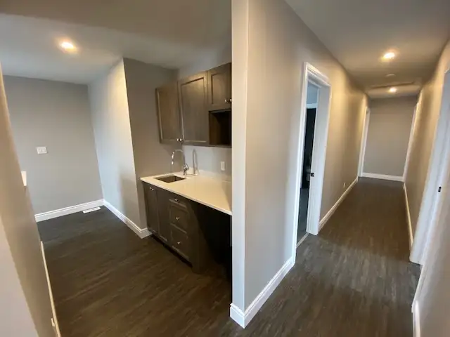 65 Gardiner St - Unit 2, 4 bed, 4 bath STUDENT RENTAL  - Unit 2 - Photo 15