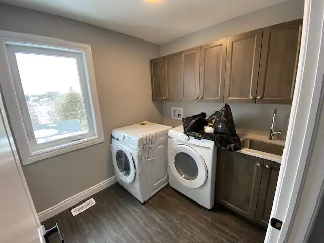 65 Gardiner St - Unit 2, 4 bed, 4 bath STUDENT RENTAL  - Unit 2 - Photo 16