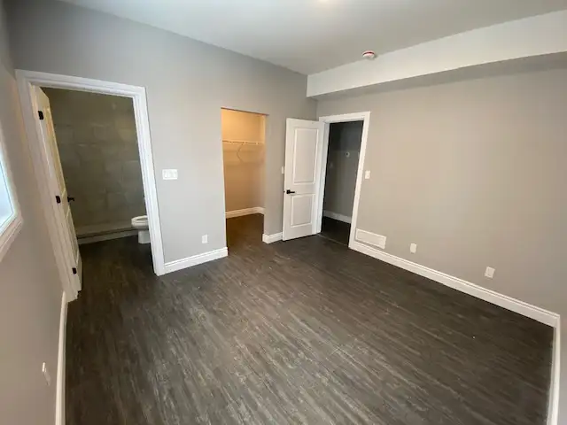 65 Gardiner St - Unit 2, 4 bed, 4 bath STUDENT RENTAL  - Unit 2 - Photo 19