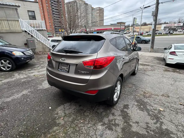 2011 Hyundai Tucson GLS w/HEAT.SEATS/B.TOOTH/ALLOY.RIMS 416-894- - Photo 5