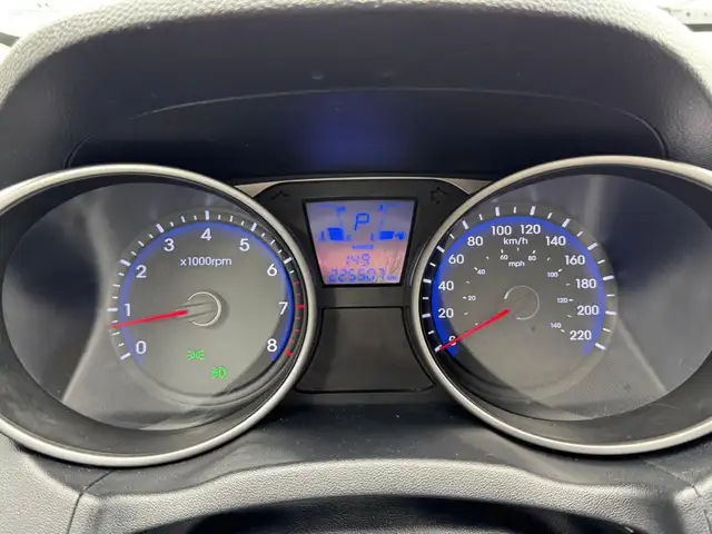 2011 Hyundai Tucson GLS w/HEAT.SEATS/B.TOOTH/ALLOY.RIMS 416-894- - Photo 9