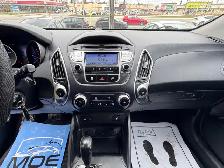 2011 Hyundai Tucson GLS w/HEAT.SEATS/B.TOOTH/ALLOY.RIMS 416-894- - Photo 13