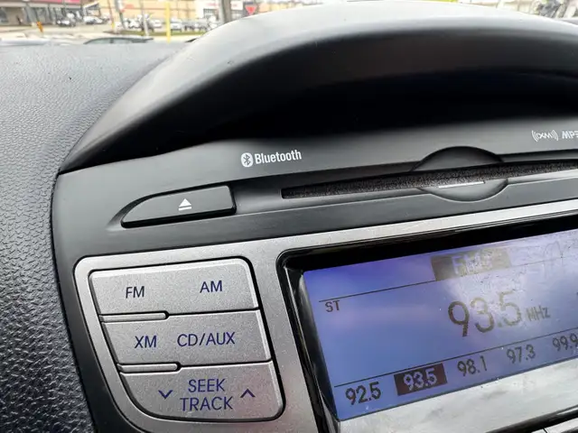 2011 Hyundai Tucson GLS w/HEAT.SEATS/B.TOOTH/ALLOY.RIMS 416-894- - Photo 14