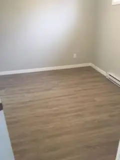 587 Gavin Court - Lower - 2 bed, 1 bath ALL INCLUSIVE - Lower Ap - Photo 8