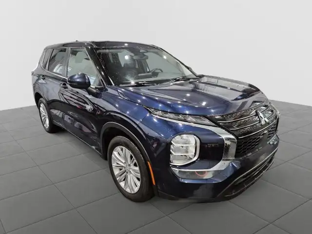 2023 Mitsubishi Outlander Plug-In Hybrid ES ES | 7 Passenger... - Photo 5