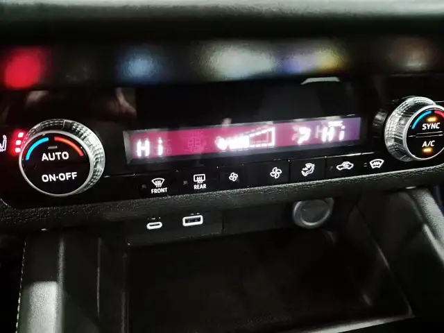 2023 Mitsubishi Outlander Plug-In Hybrid ES ES | 7 Passenger... - Photo 14