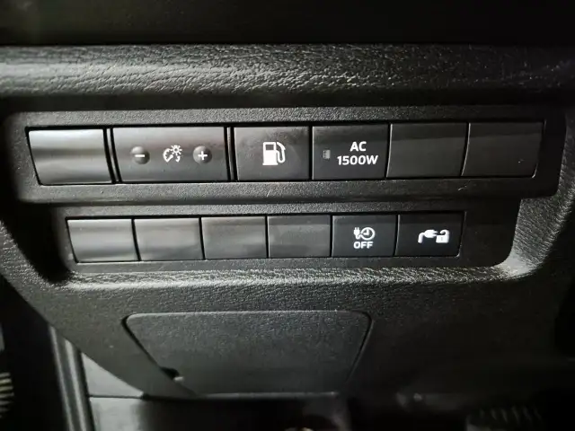 2023 Mitsubishi Outlander Plug-In Hybrid ES ES | 7 Passenger... - Photo 34