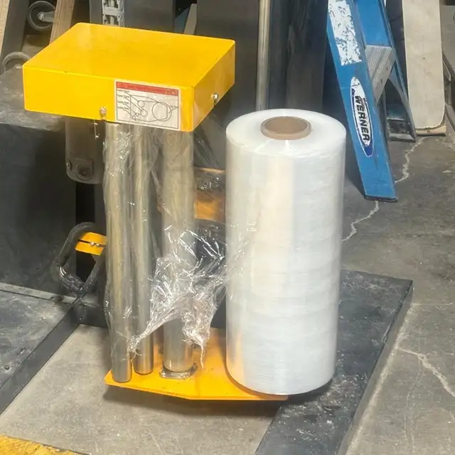 Wholesale Machine Stretch Wrap Pallet Wrap 20' x 6500' , 65 GA - Photo 2