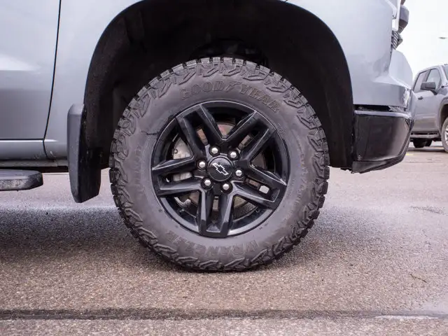 2024 Chevrolet Silverado 1500 LT Trail Boss - Keyless Starts - Photo 11