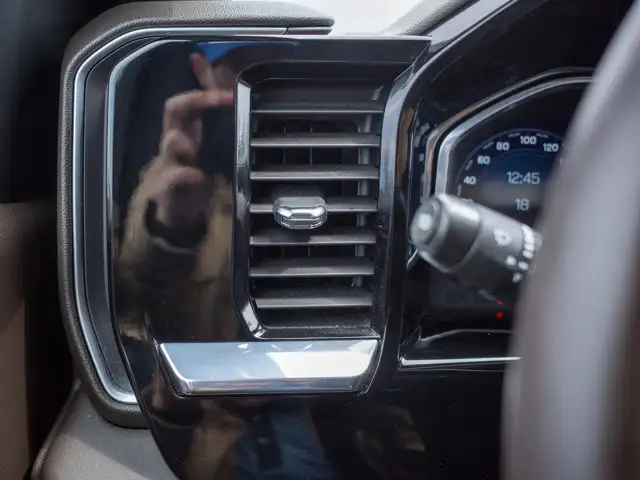 2024 Chevrolet Silverado 1500 LT Trail Boss - Keyless Starts - Photo 42